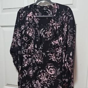Torrid Harper Black and Pink Floral Top